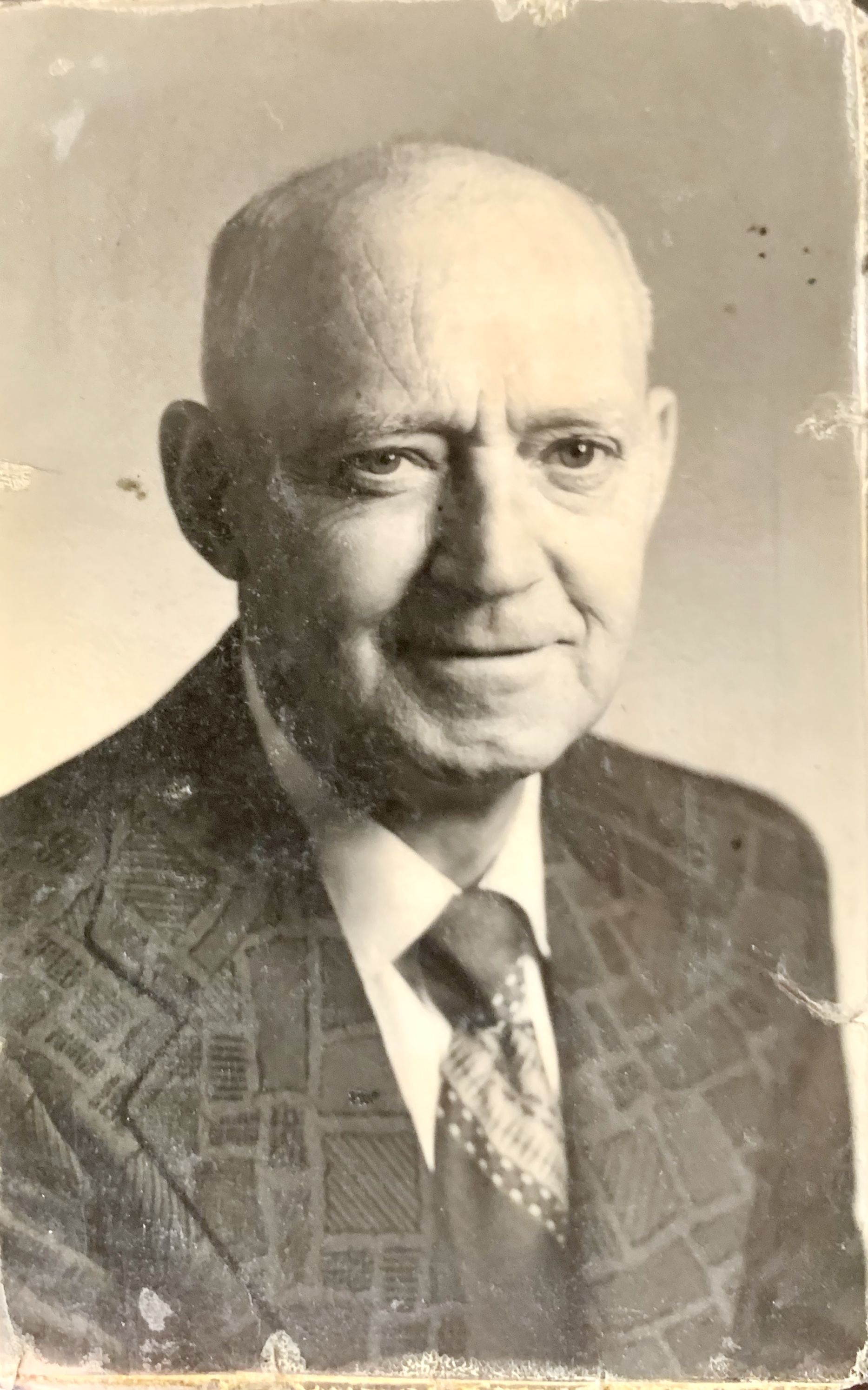 Photo of Henry Mortensen